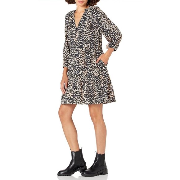 V-Neck Leopard Print Dress With 3/4 Sleeves & Tiered Hem - Picture 2 of 4